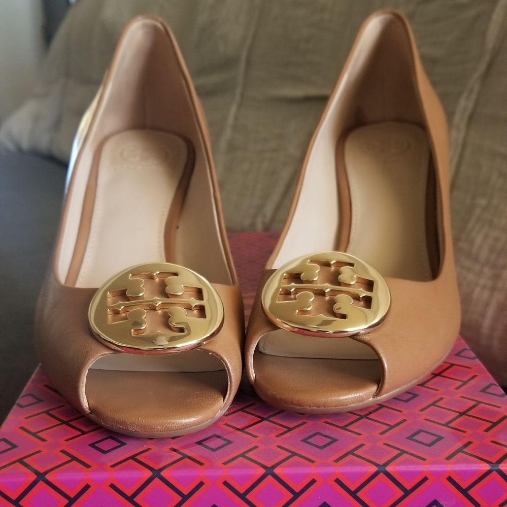 Tory Burch Kara Wedge Peep Toe Heel Tan 7